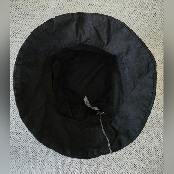 NWT TRANSIT Black Water-Repellent Bucket Hat Size:S Made In Italy main image 8